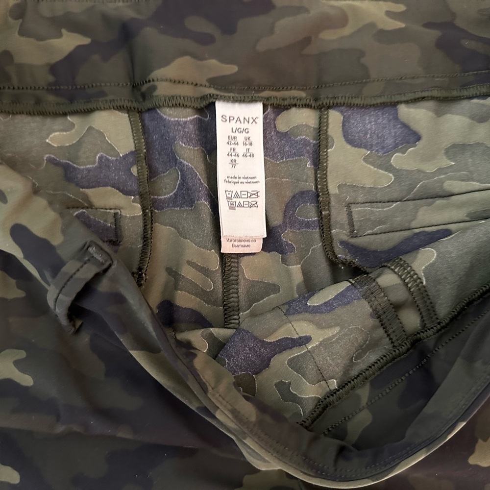 Spanx Sunshine camo shorts